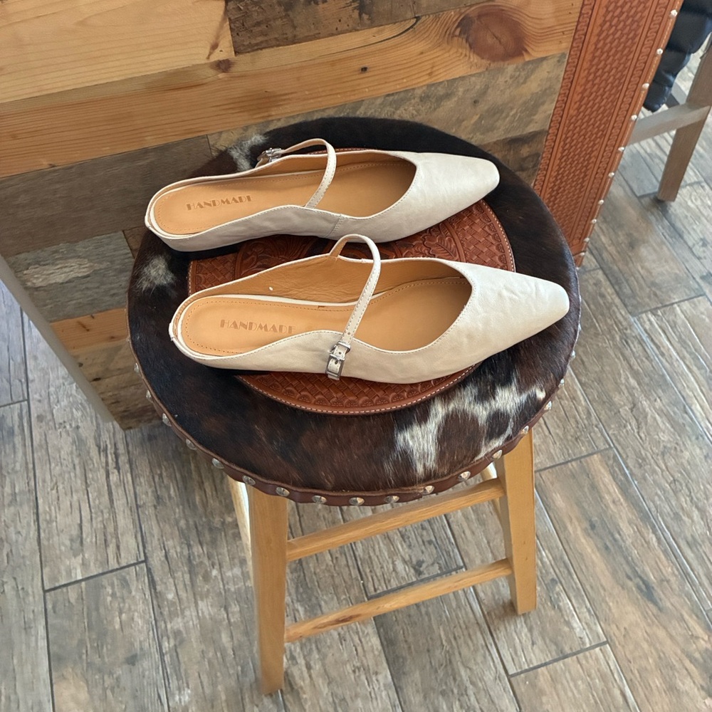 Riley river cream leather Women's flats